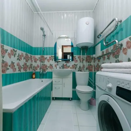 Spacious Modern On The Akhmatova Street Апартаменти *