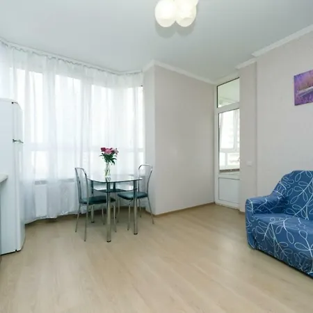Spacious Modern On The Akhmatova Street